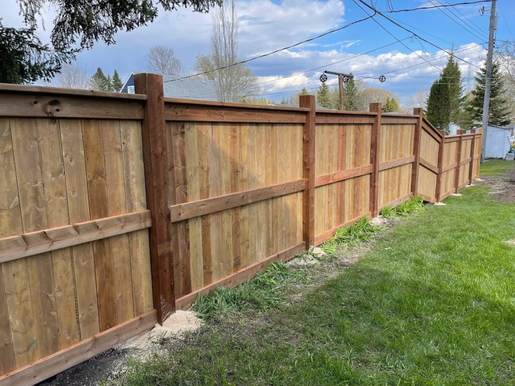 fence contractor Winkler
